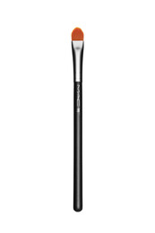 MAC New Concealer Brush 195