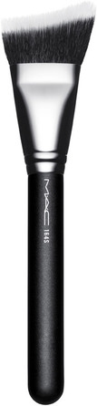 MAC Synthetic Duo Fibre Curved Sculpting Brush 164S