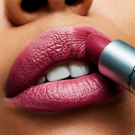 MAC Lipstick Captive
