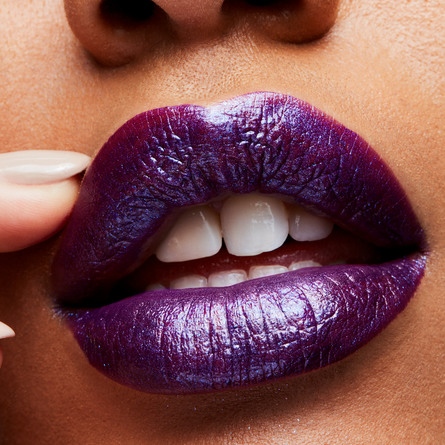MAC Lipstick Model Behaviour
