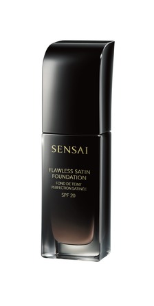Sensai Flawless Satin Foundation SPF 20 204 Honey Beige
