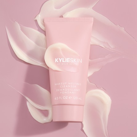 Kylie by Kylie Jenner Melting Cleanser 120 ml