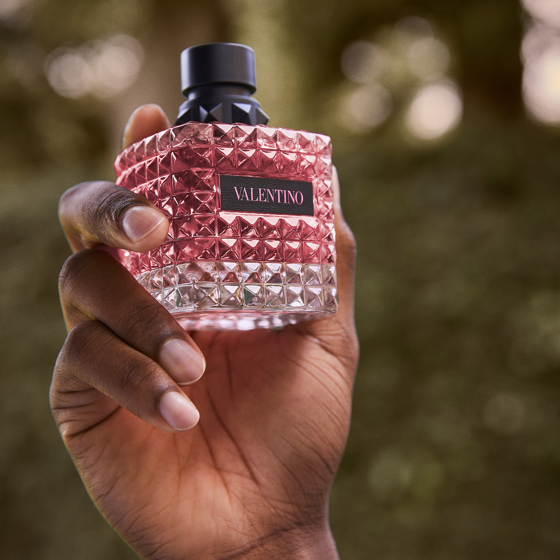 Køb Born in Roma Donna Eau de Parfum 50 ml fra Valentino - Matas