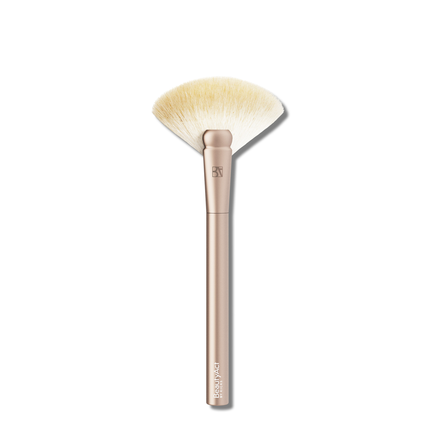 BeautyAct BeautyAct Illuminating Fan Brush No 115