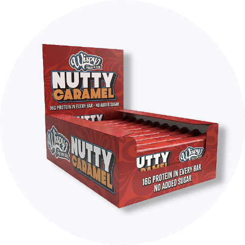 Nutty caramel proteinbarer i kasse