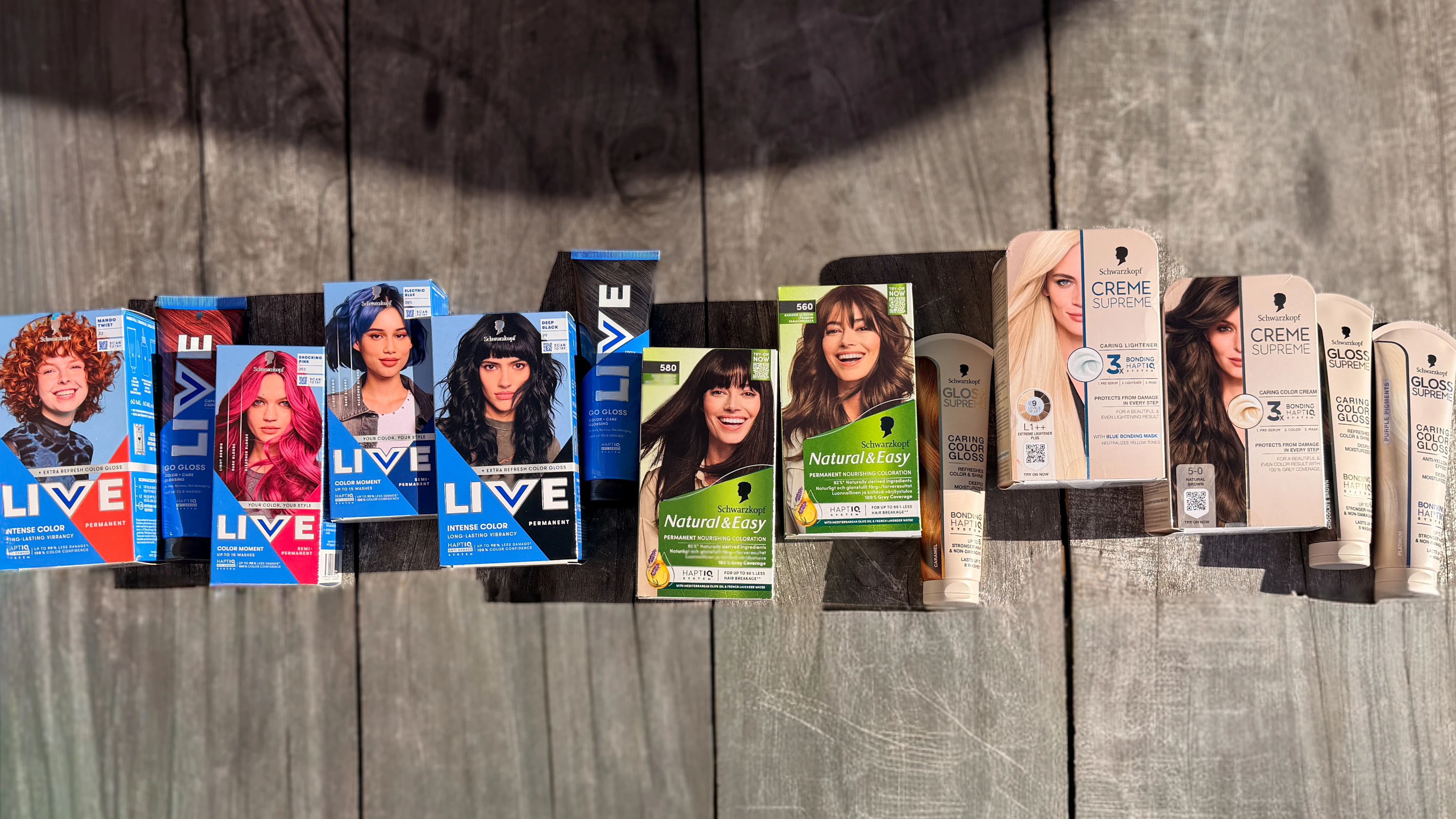 Schwarzkopf LIVE, Natural&Easy, Creme Supreme og GLOSS Supreme hårfarveprodukter.