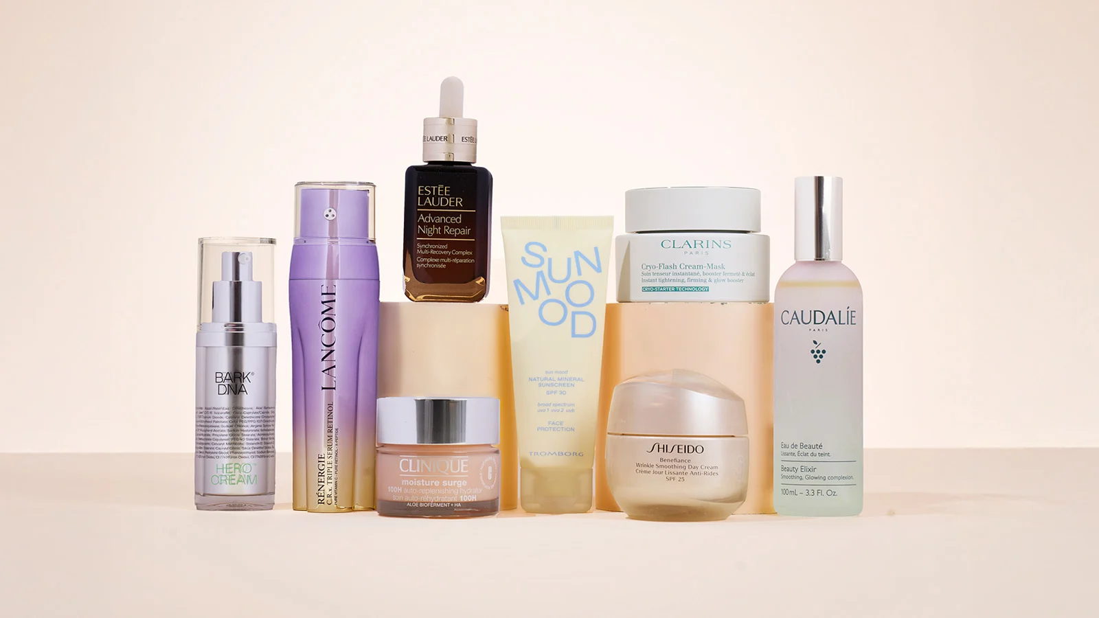 Her ses luksushudpleje produkter fra blandt andet Clinique, Shiseido, Estee Lauder, Lancome