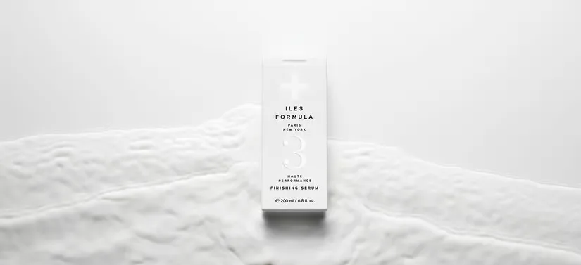 Her ses et Iles Formula produkt liggende i en hvid skumkant. 