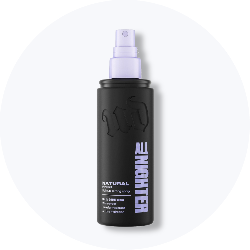 Urban Decay ALL NIGHTER Natural Finish Makeup Setting Spray. Op til 24 timers holdbarhed, vandfast, smudsafvisende og fugtgivende hele dagen.