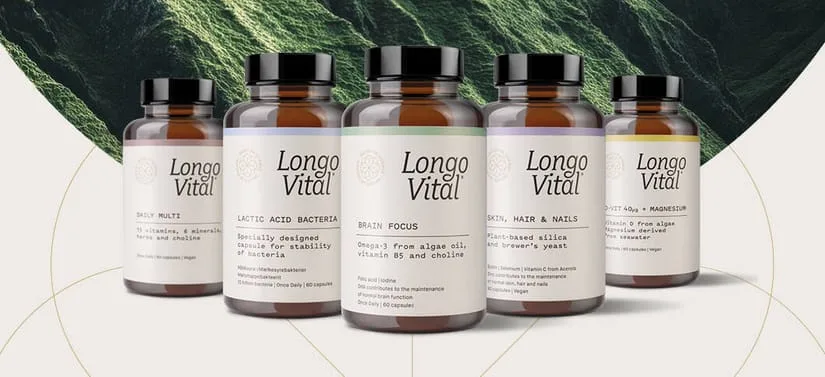 Her ses to LongoVital produkter, stående med grøn og grå baggrund. 