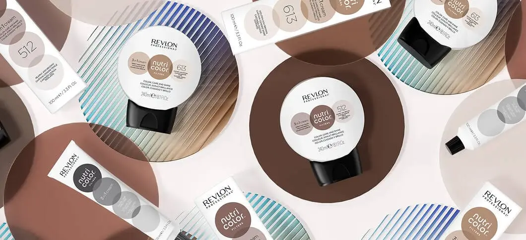 Her ses en beige baggrund med forskellige Revlon Professional Nutri Color produkter på.