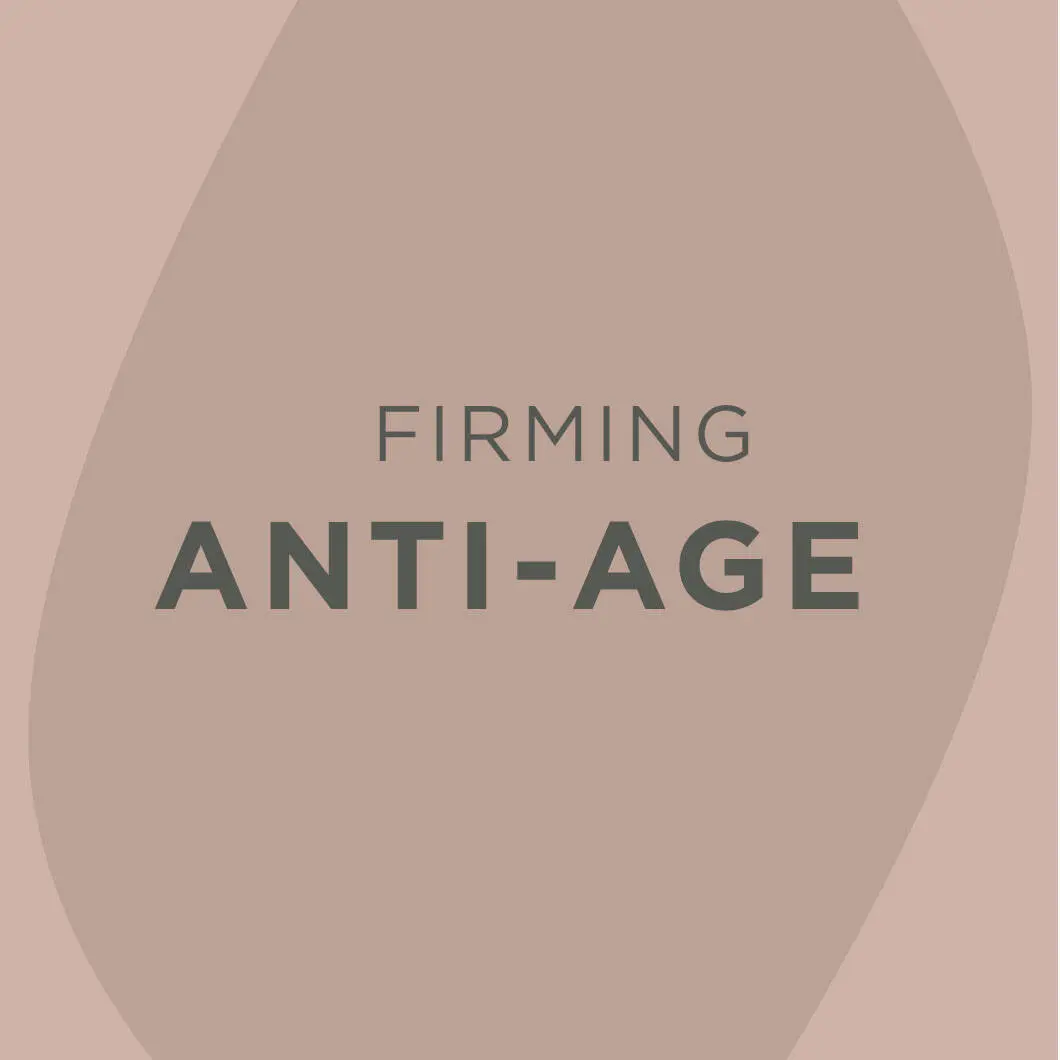 Grafisk billede med beige baggrund og bløde former. I midten står teksten ‘Firming Anti-Age’ i mørke bogstaver.