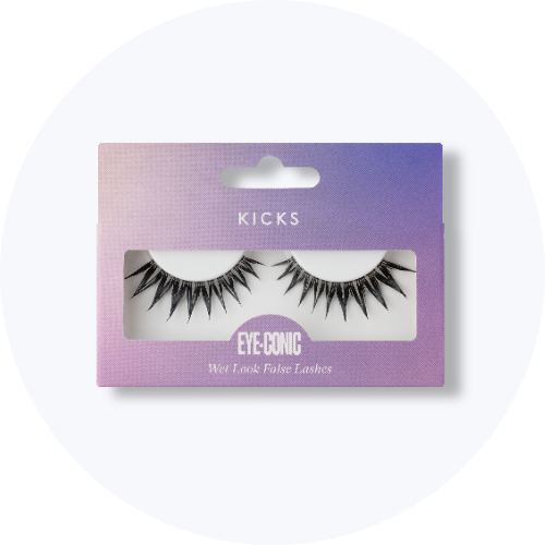 KICKS EYE-CONIC Wet Look kunstige øjenvipper i en lilla æske.
