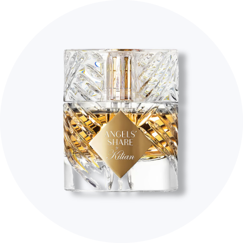Her ses et billede af en parfumeflakon fra Mugler placeret centralt mod en lys baggrund. På flakonen står teksten “ANGEL ELIXIR”, og den har et facetteret design i klare og gyldne nuancer.