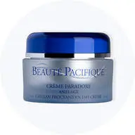 Her ses en blå ansigtscreme fra Beaute Pacifique.