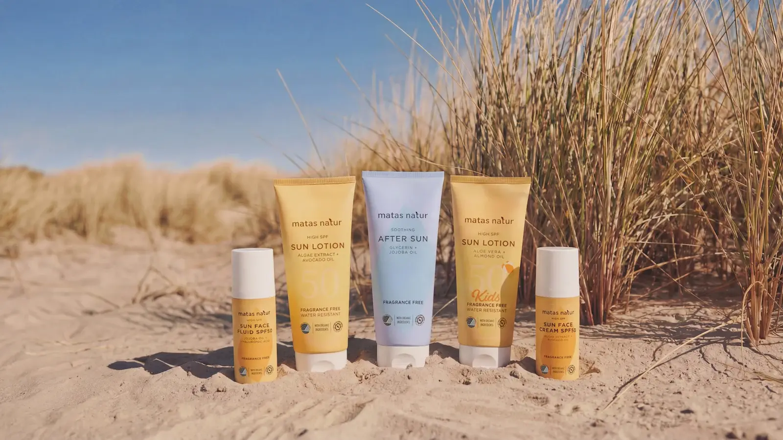 5 solprodukter fra Matas Natur står opstillet