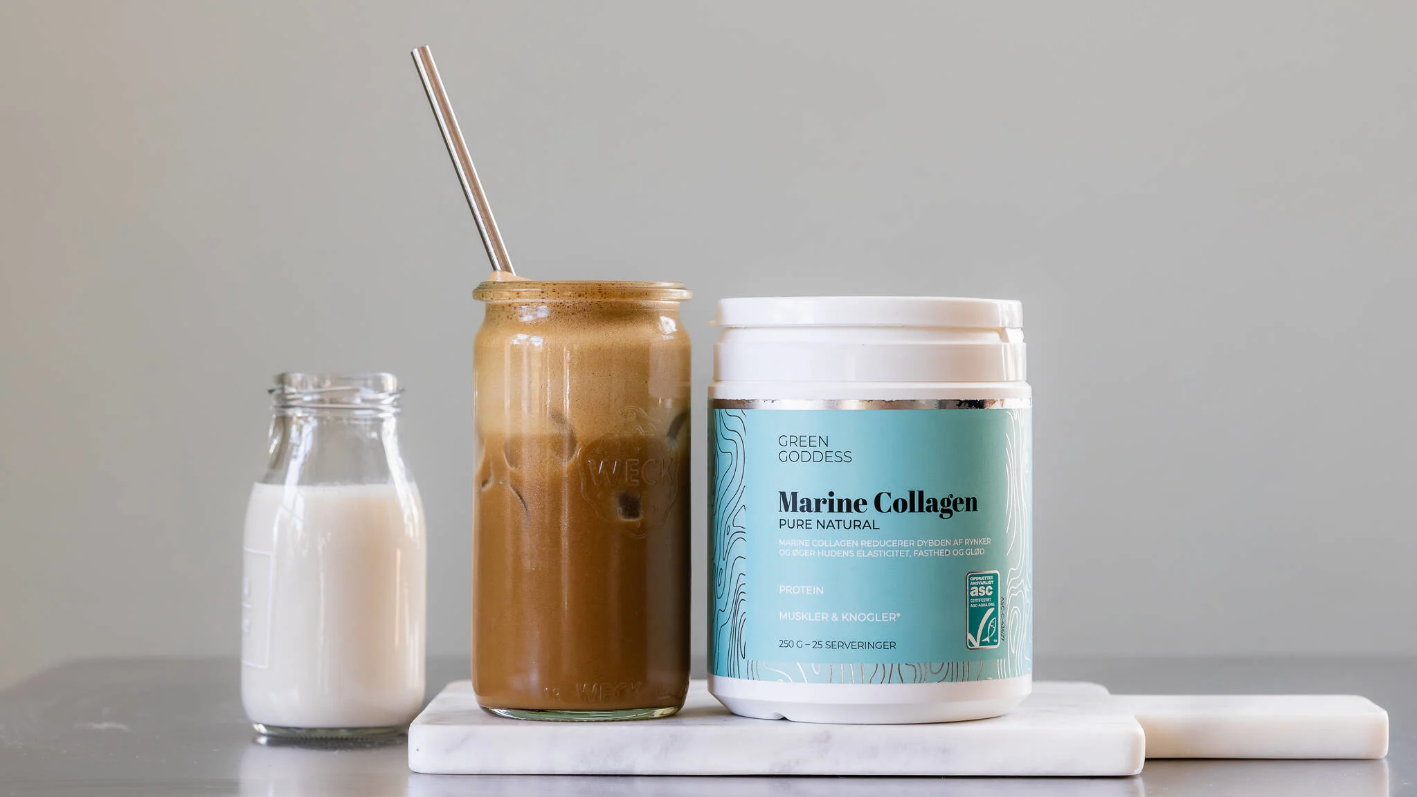 iced latte med collagen-3.jpeg