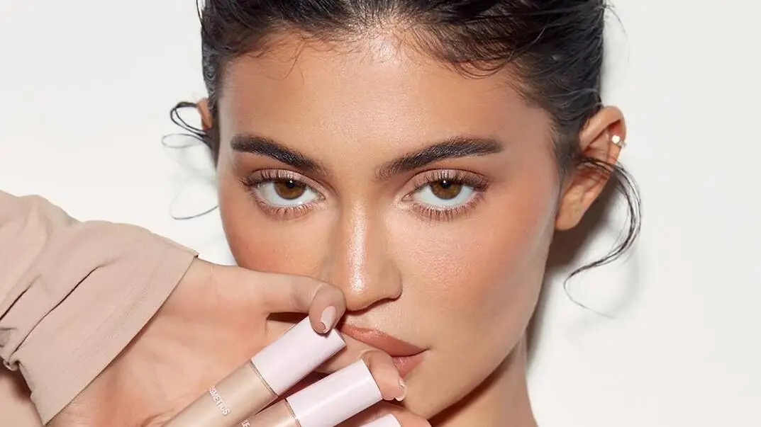 Matas-Kylie-IG post-Carousel 2.jpg