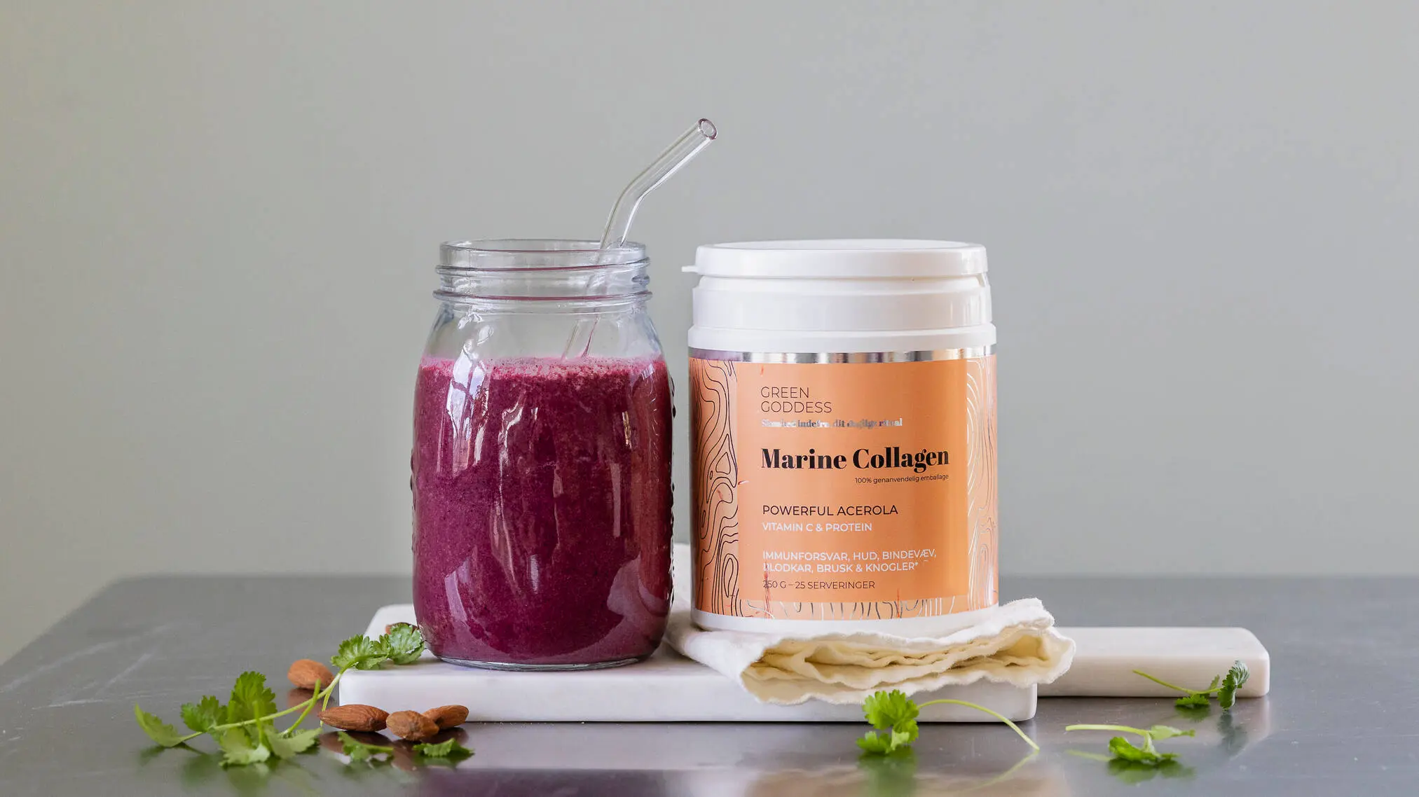 Skin boosting smoothie 16-9.jpg
