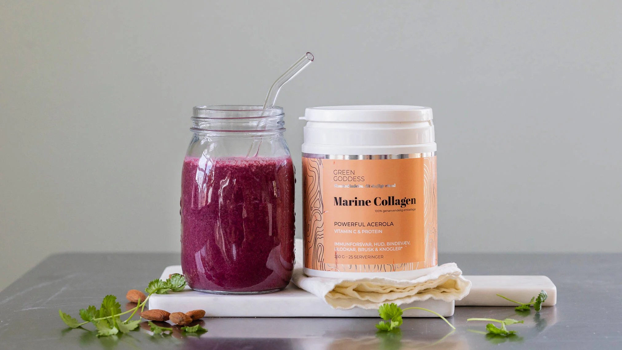 Skin boosting smoothie 16-9.jpg