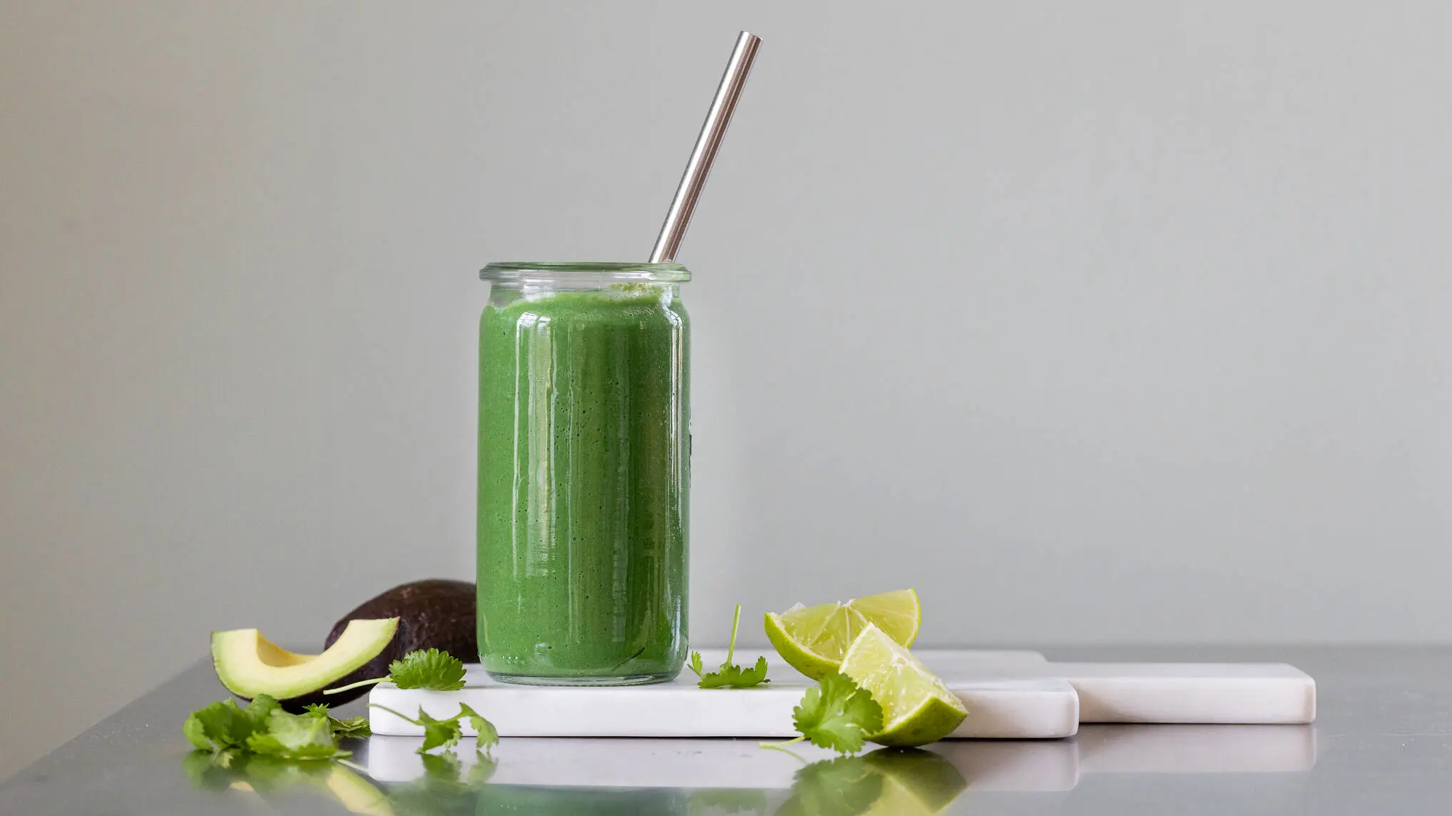 spirulina smoothie 16-9.jpg