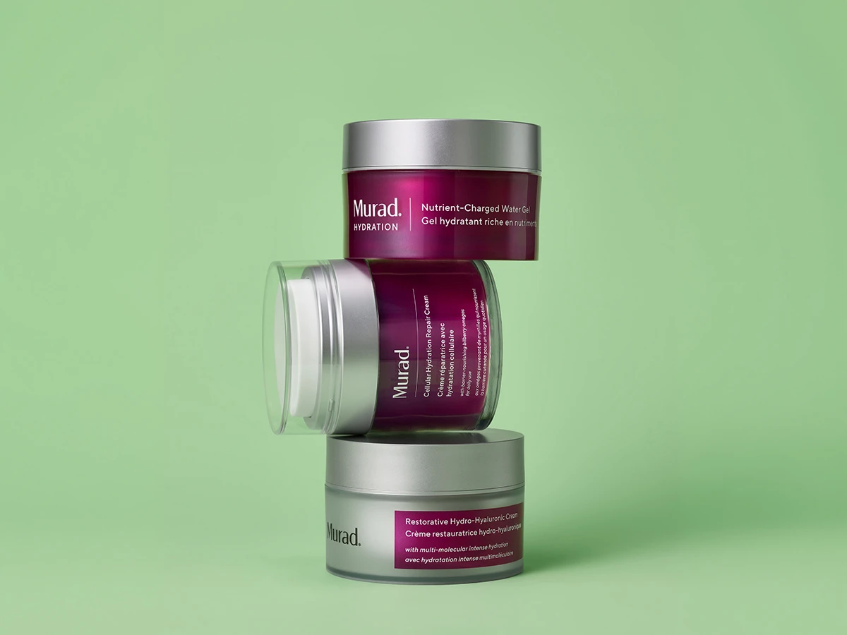 Tre Murad hudplejekrukker stablet: Nutrient-Charged Water Gel, Cellular Hydration Repair Cream, Restorative Hydro-Hyaluronic Cream.