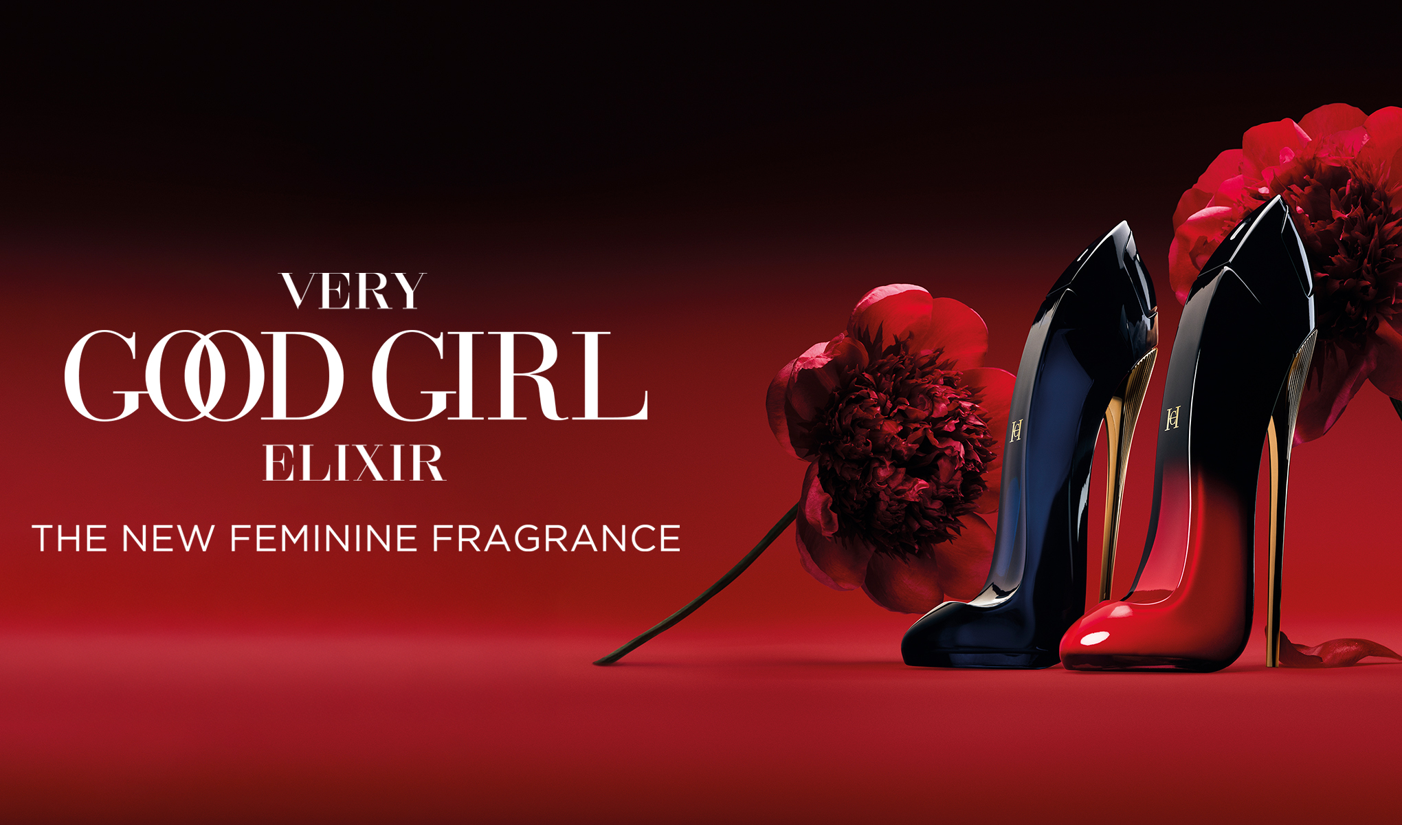 En kvinne i rød kjole er plassert til venstre, og to parfymeflasker i form av høyhælte sko i svart og rødt er plassert til høyre. Bakgrunnen er rød med teksten «The New Feminine Fragrance».