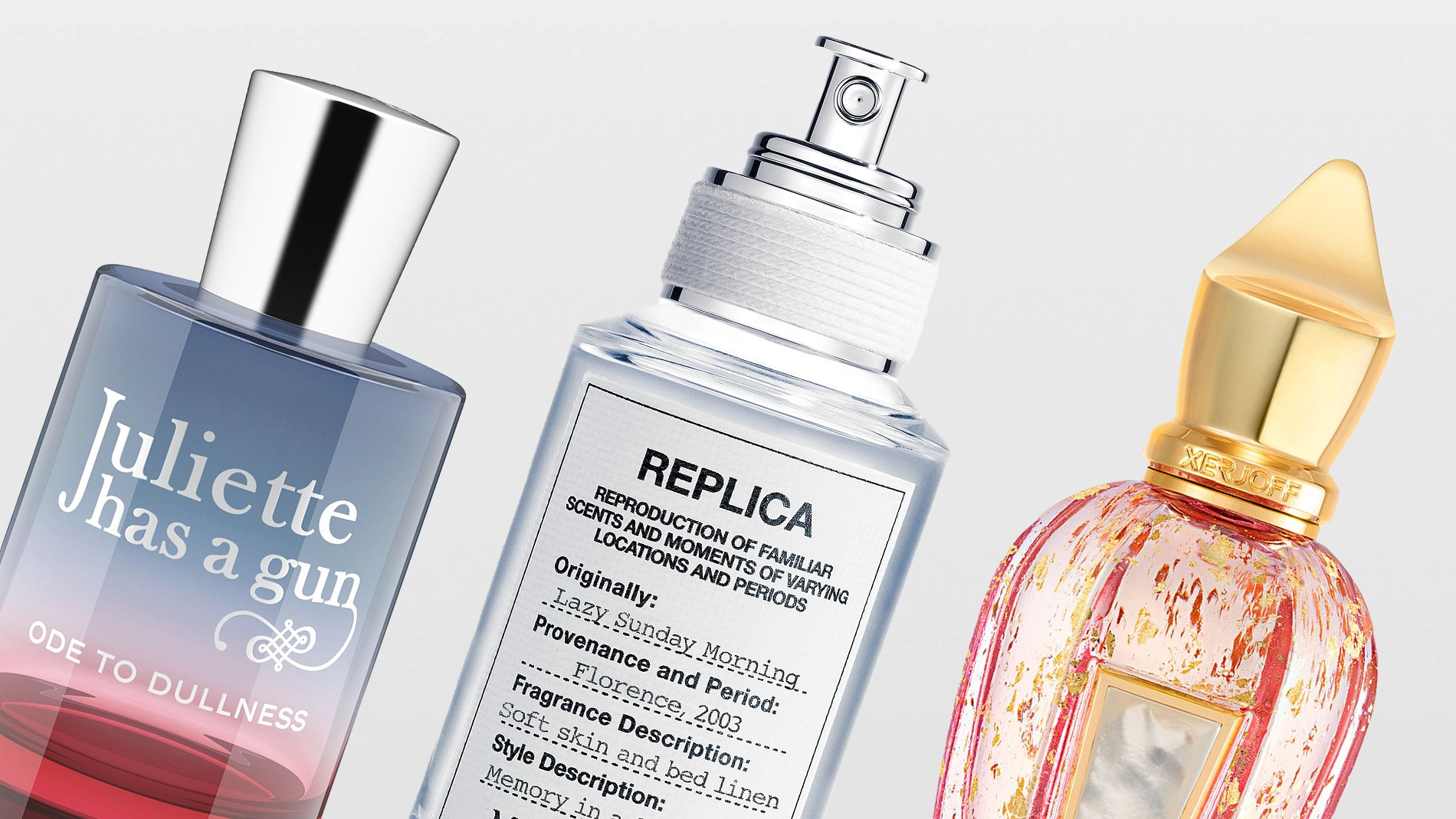 Produktbilde med tre parfymeflasker mot lys bakgrunn. Til venstre vises en blå- og rødfarget glassflaske merket “Juliette has a gun – Ode to Dullness”. I midten vises en rosa og gullfarget parfymeflaske med dekorativ kork. Til høyre vises en klar glassflaske med hvit etikett merket “Replica” og teksten “Maison Margiela”.