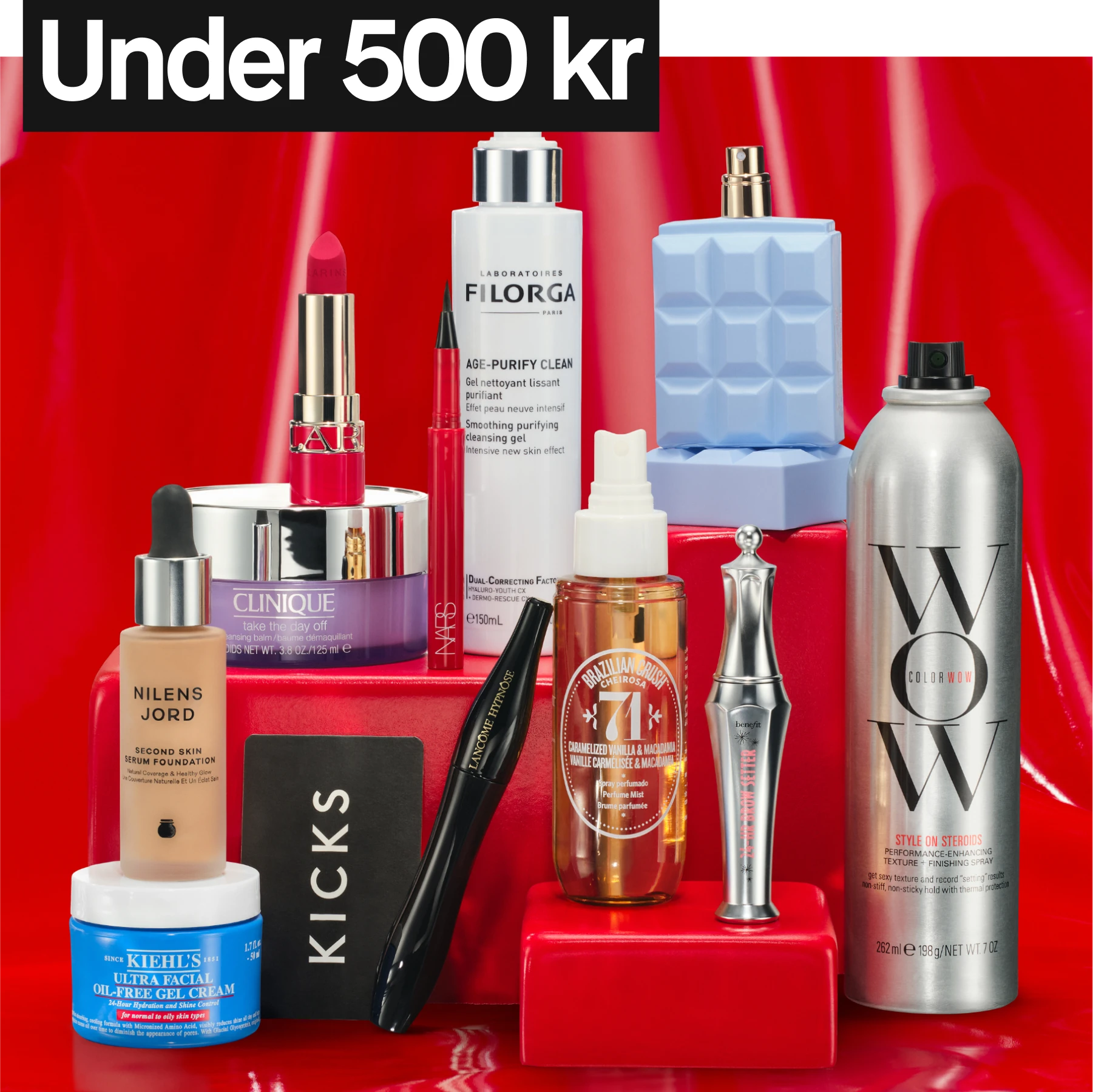 Merry kicks-mas! produkter og personer med julerød bakgrunn