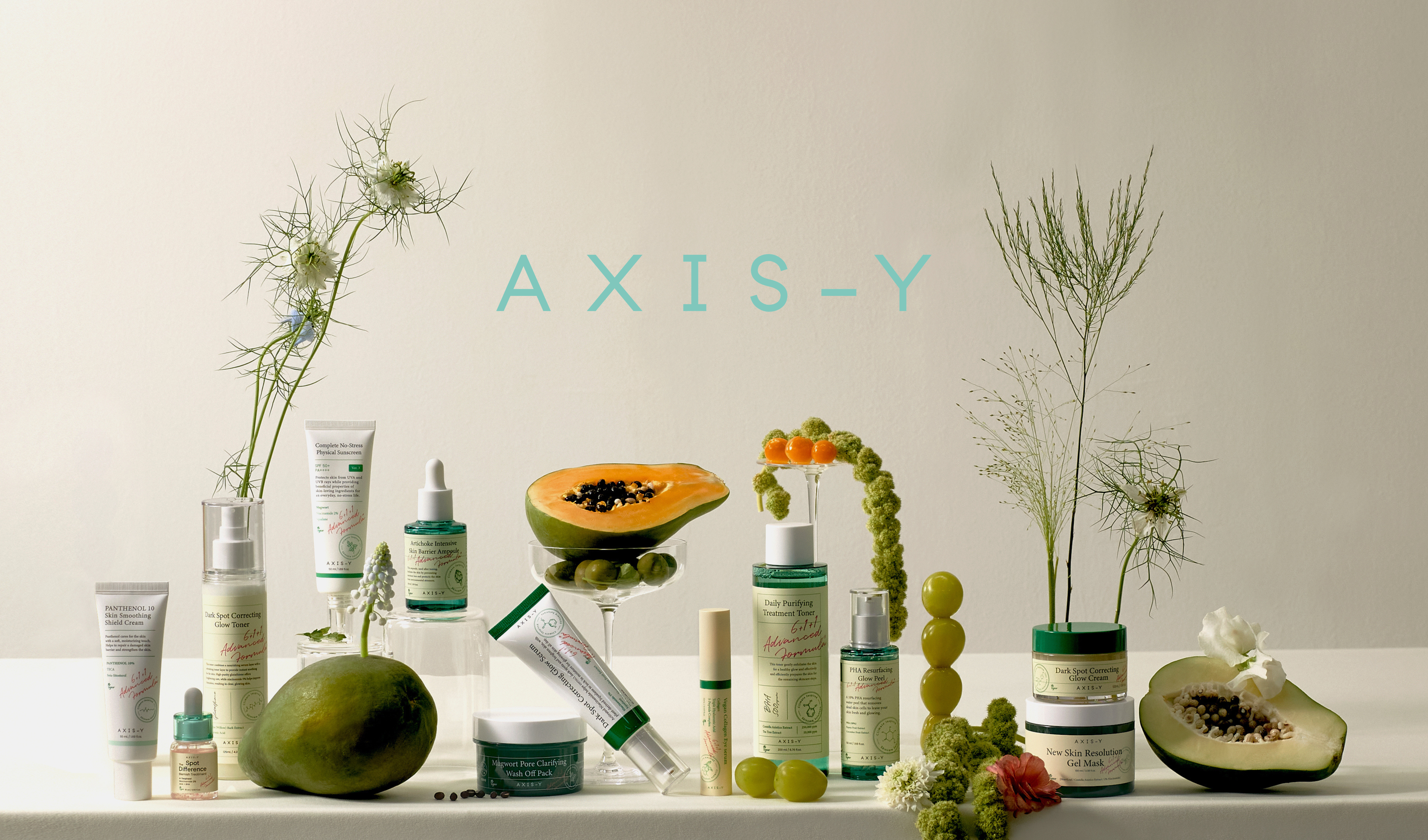 Bilde med vanndråper og blomster. Tekst: "HAZE HAIR AND ALL OVER BODY MISTS".