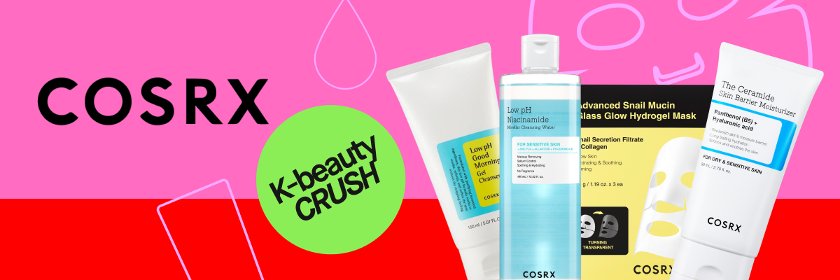 COSRX hudvård med rengöring och micellärvatten visas mot rosa bakgrund med texten "COSRX" och en grön cirkel med "K-beauty CRUSH". Produkterna inkluderar "Low pH Good Morning Gel Cleanser" och "Low pH Niacinamide Micellar Cleansing Water" samt förpackning med texten "Advanced Snail Mucin Glass Glow Hydrogel Mask".