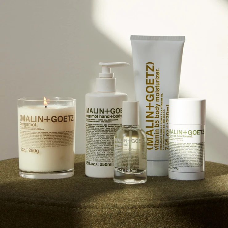 Malin+Goetz bergamottprodukter: tent lys, hånd- og kroppsvask, parfyme, B5 fuktighetskrem og deodorant.