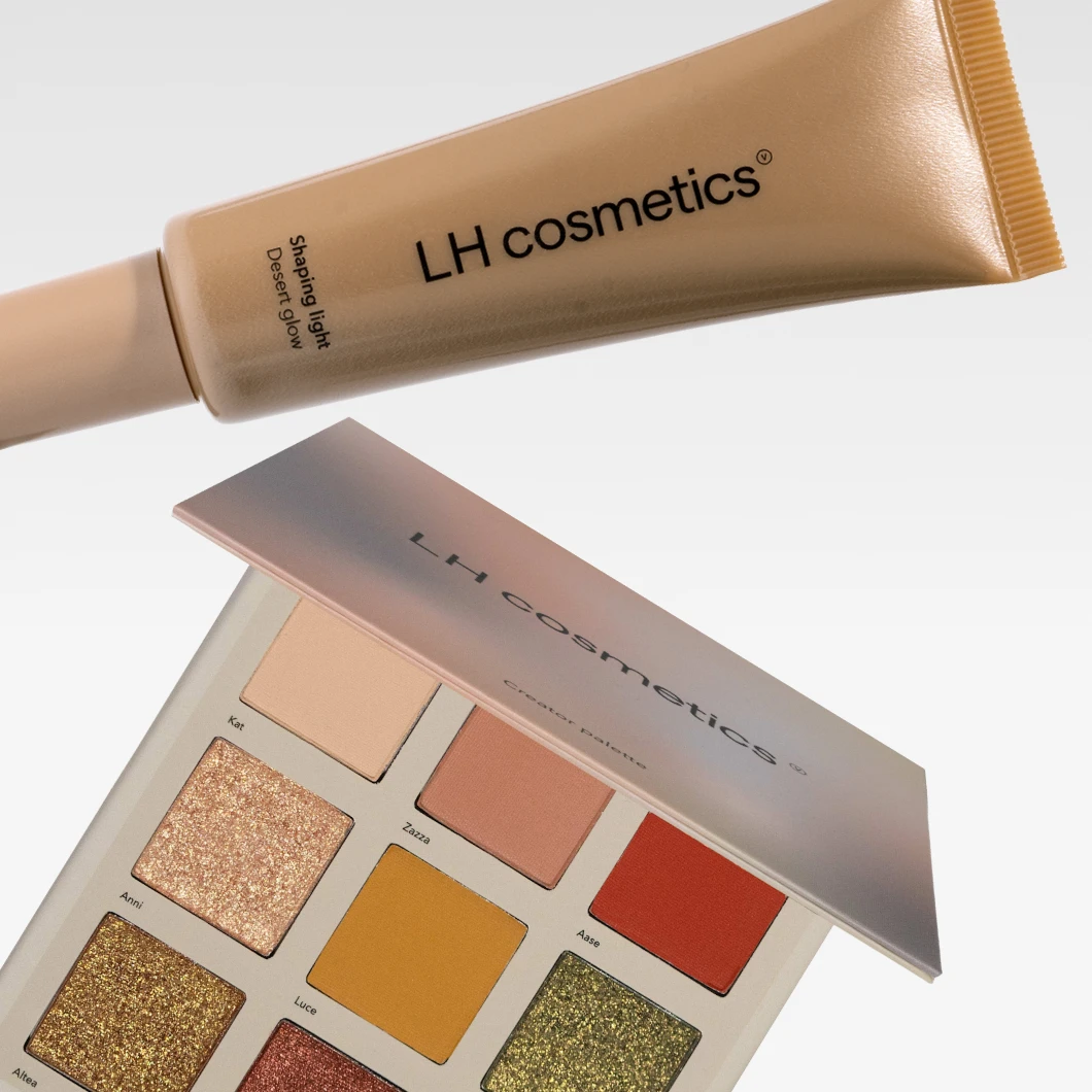 Kuva, joka näyttää kaksi LH Cosmetics tuotetta: beige tuubi LH Cosmetics Shaping Light Desert Glow ja luomiväripaletti useilla väreillä. Tausta on valkoinen.