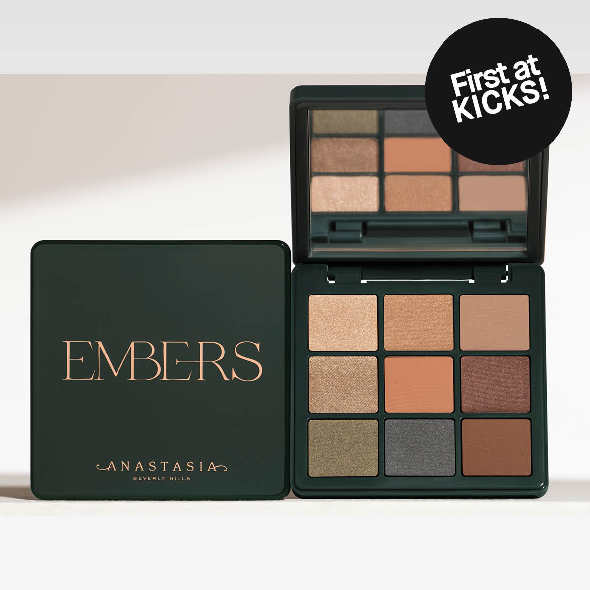 Embers Mini Eyeshadow Palette  9 högpigmenterade nyanser från Anastasia Beverly Hills