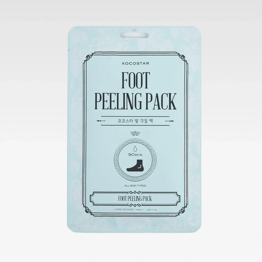 Ljusblå KOCOSTAR Foot Peeling Pack med dekorativ ram och svart typografi på förpackningen. Texten “FOOT PEELING PACK”, “90MIN”, “ALL SKIN TYPES” och “40ml / 1.35 fl.oz” syns på produkten.