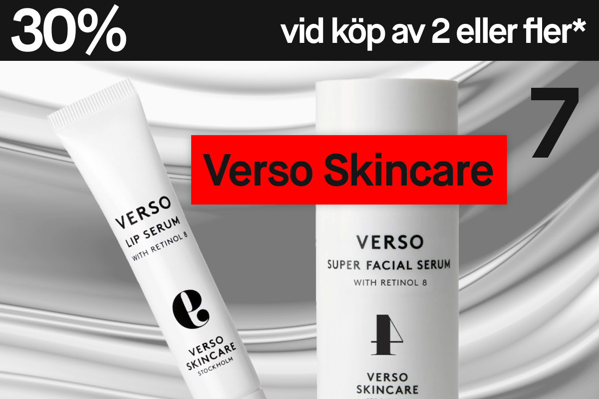 Bild som visar en reklam för en kampanj med 30% rabatt vid köp av två produkter från Verso Skincare. En vit tub med Verso Lip Serum och en vit flaska med Verso Super Facial Serum är synliga. Texten "Verso Skincare" är synlig i en röd rektangel. Bakgrunden är grå med vita detaljer.