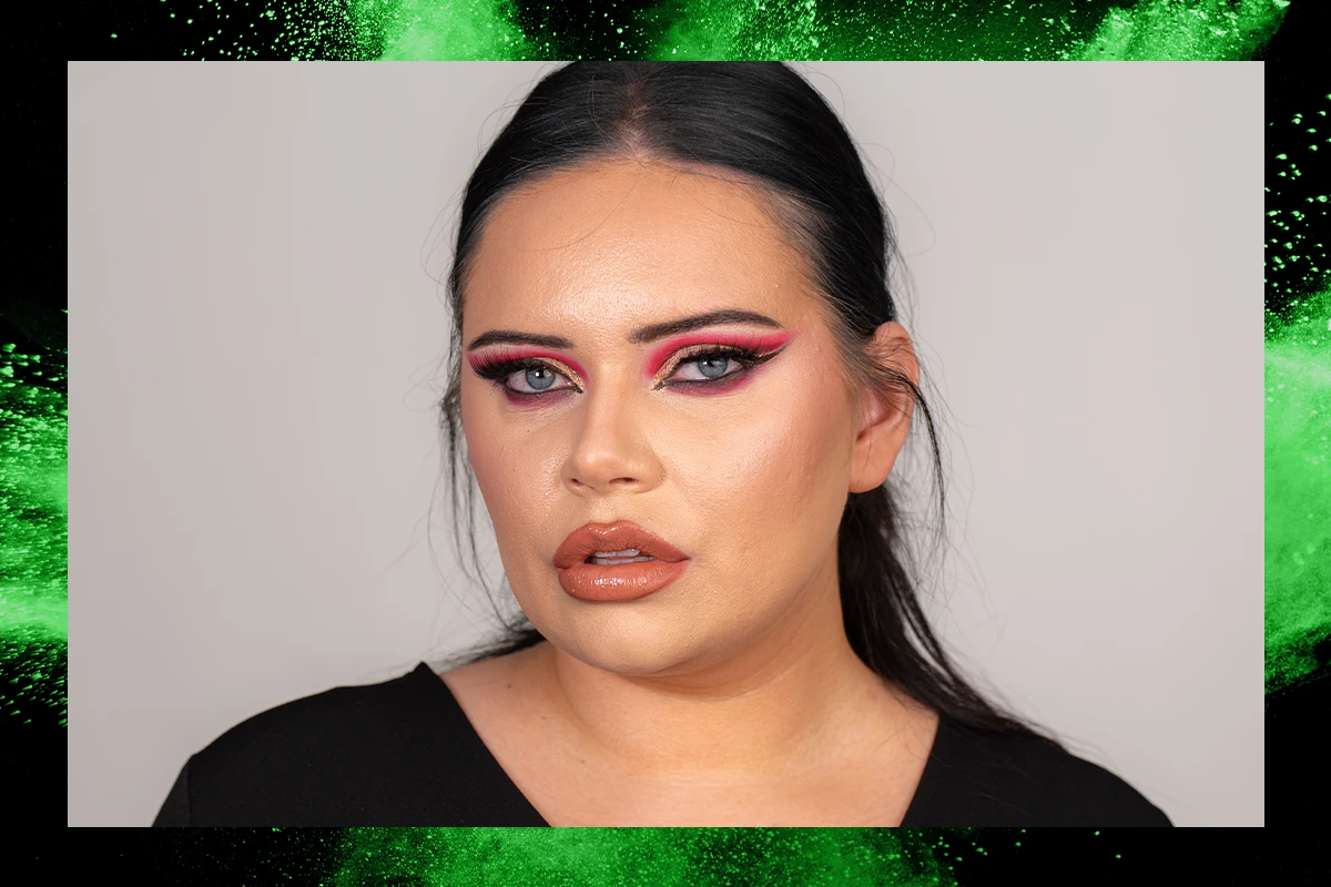 Eveline showing of her makeup look