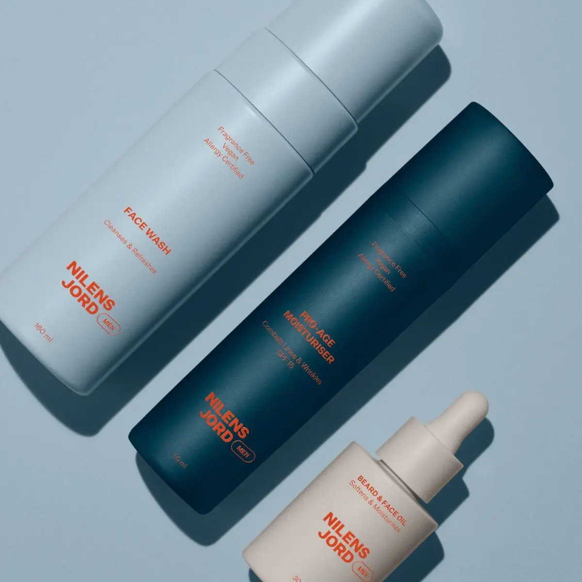 Nilens Jord Men -ihonhoitotuotteet: 160 ml Face Wash, 50 ml Pro-Age Moisturiser SPF 15 ja 30 ml Beard & Face Oil.