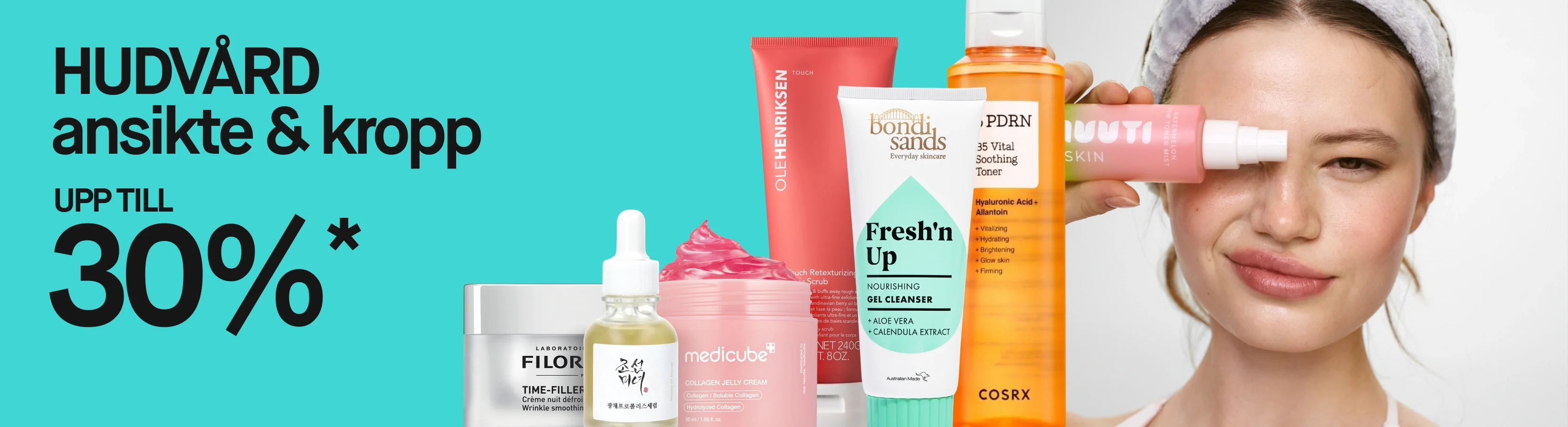 Texten "HUDVÅRD ansikte & kropp UPP TILL 30%*" visas mot turkos bakgrund. Intill syns ett urval av hudvårdsprodukter samt en person med grått hårband som håller MUUTI SKIN Watermelon Dew Toner Mist framför ena ögat.