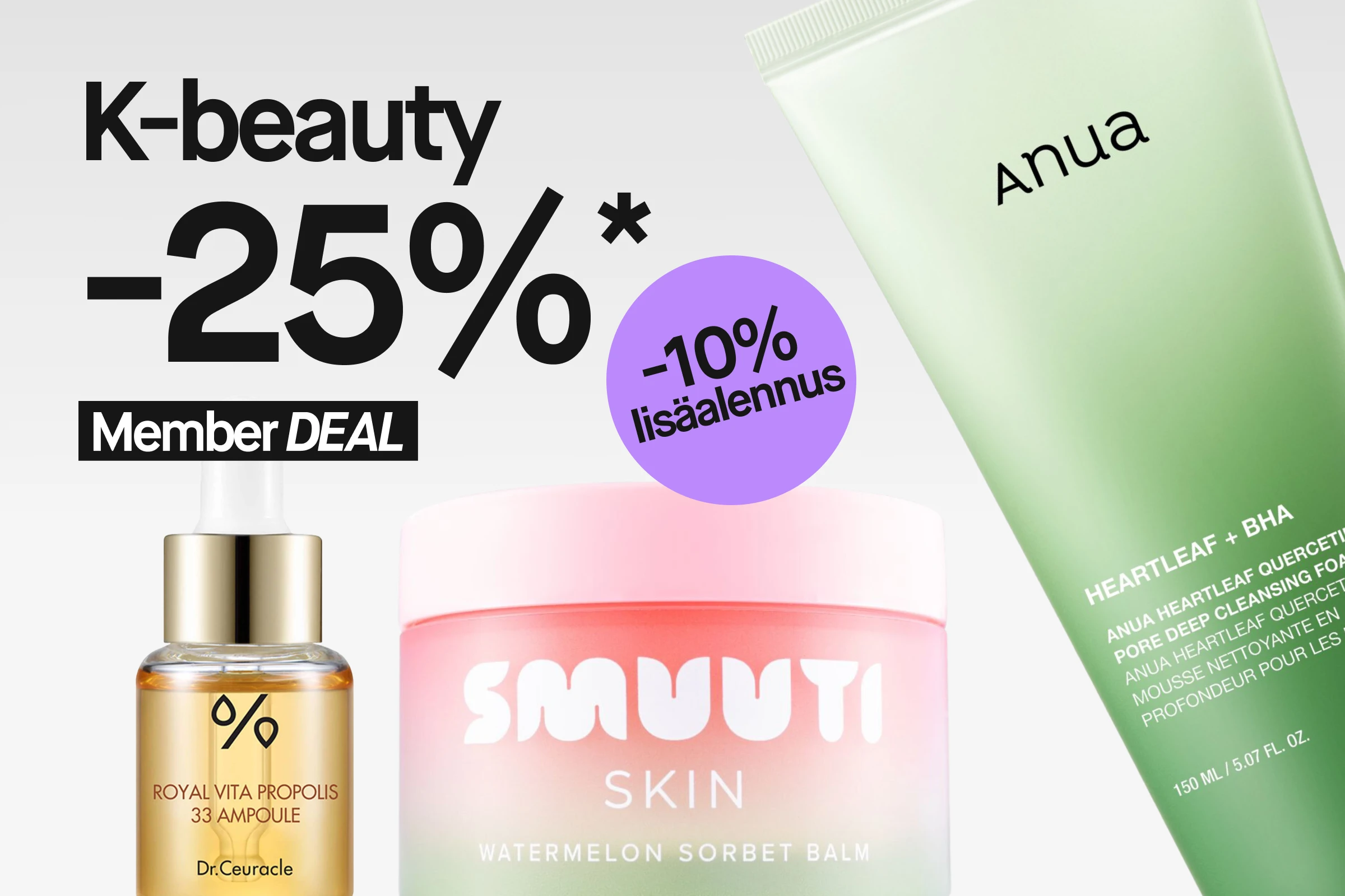 K-beauty-kampanjakuva, jossa teksti ”K-beauty 25%* Member DEAL” sekä vaaleanpunainen ympyrä, jossa teksti ”GLOW-UP deal”. Kuvassa näkyy Anua-, Smuuti Skin- ja Dr. Ceuracle -ihonhoitotuotteita vaaleaa taustaa vasten.
