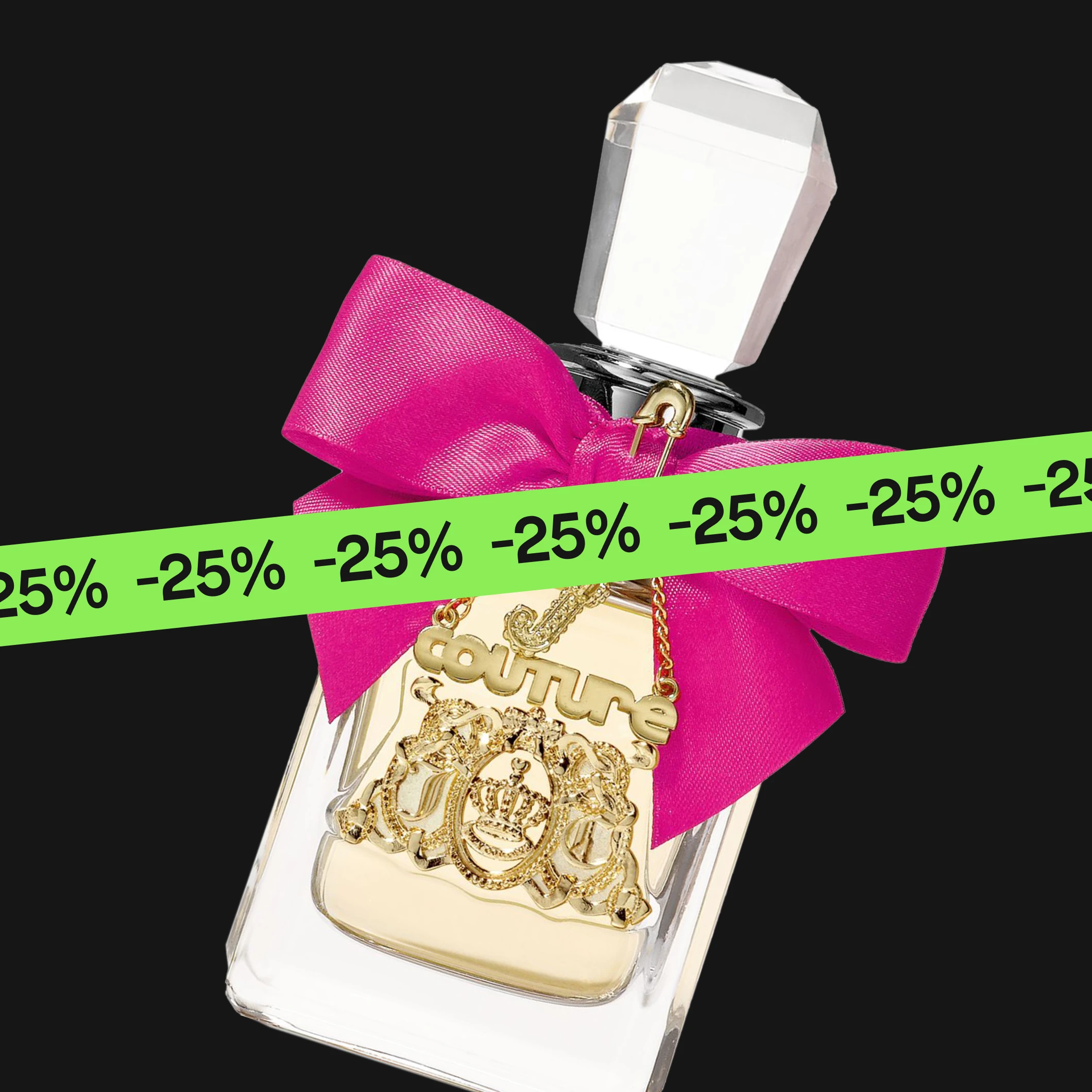 Juicy Couture -hajuvesipullo vaaleanpunaisella rusetilla ja kultaisilla yksityiskohdilla mustaa taustaa vasten, riippuvassa korussa teksti "couture" sekä vihreä nauha tekstillä "25%".
