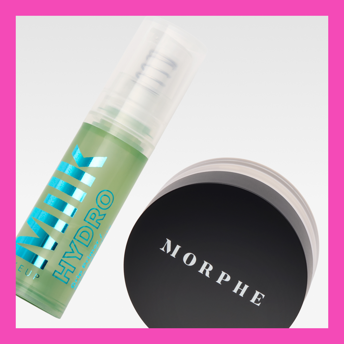 Milk Makeupin primer nimeltä "Hydro Grip Primer" vihreässä pullossa, jossa on sininen teksti ja valkoinen spraykorkki, ja Morphen irtopuuteri pyöreässä astiassa, jossa on musta kansi ja valkoinen teksti.