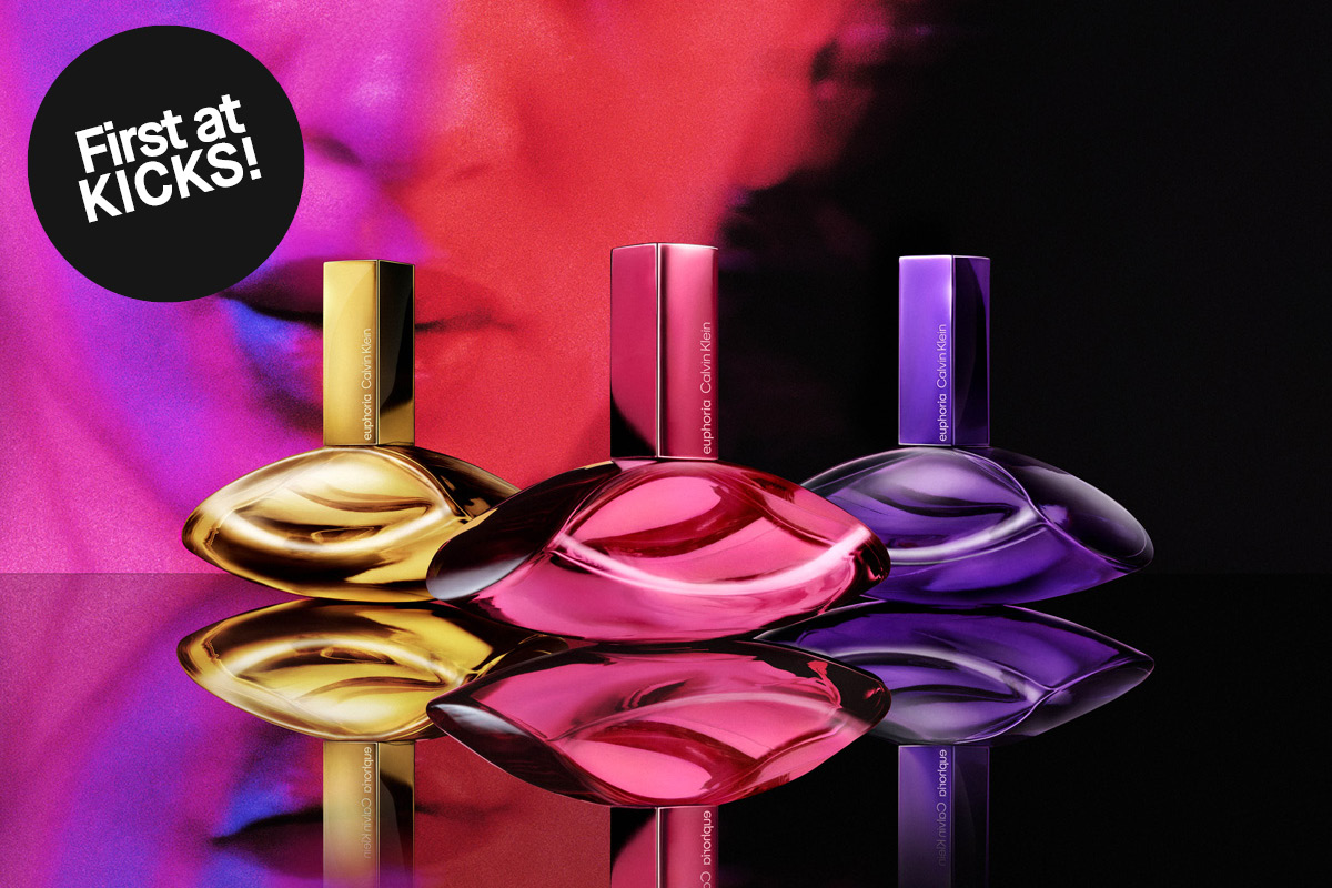 Kolme Calvin Klein -parfyymipulloa eri väreissä vaaleanpunaisella taustalla, teksti ”First at KICKS!”.