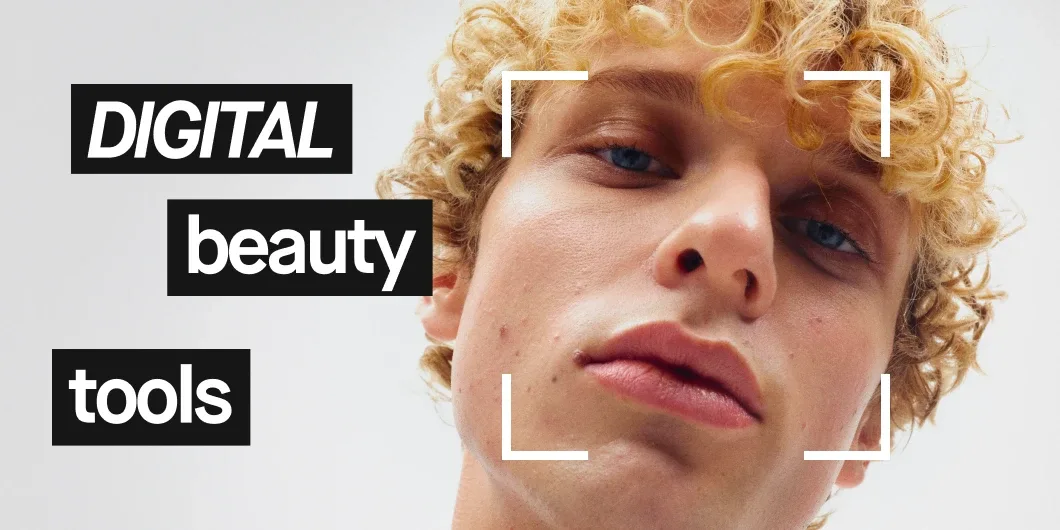 En person med blont, lockigt hår syns från sidan. Texten "DIGITAL beauty tools" är placerad bredvid personen.