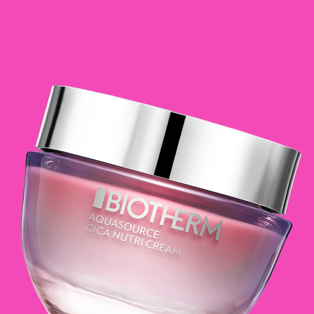 Club Deal Product with hot pink background