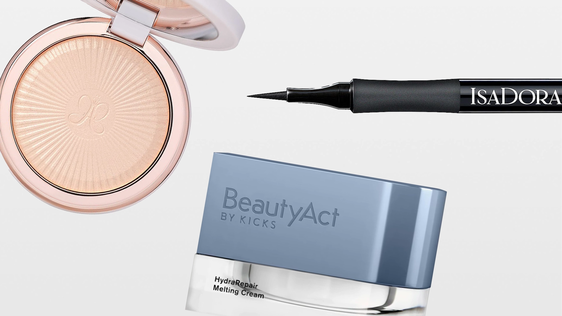 Tre skjønnhetsprodukter mot lys grå bakgrunn: et åpent presset pudder med solstrålemønster og bokstavene “lc”, en svart flytende eyelinerpenn med teksten “ISA D…”, samt en hudpleiekrem i krukke merket “BeautyAct BY KICKS HydracRepair Melting Cream”.