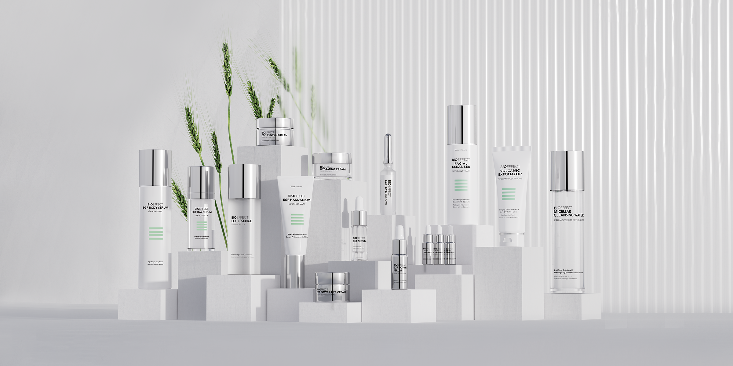 BIOEFFECT hudpleieprodukter. Emballasjen er hvit med grønne striper.