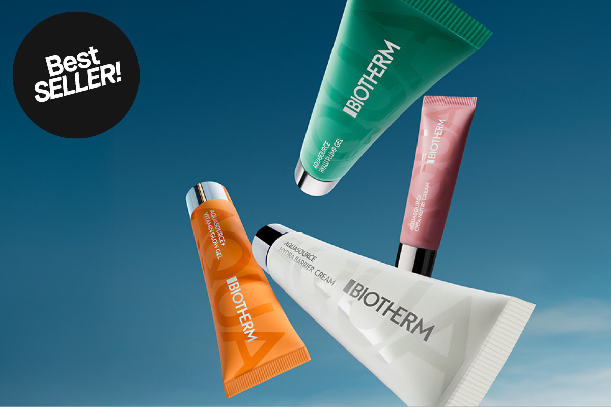 Biotherms bestselgende produkter, inkludert Aquasource Vitamin Glow Gel, Aquasource Hyalu Plump Gel, Aquasource Cica Nutri Cream og Aquasource Hydra Barrier Cream, svever mot en blå himmel.