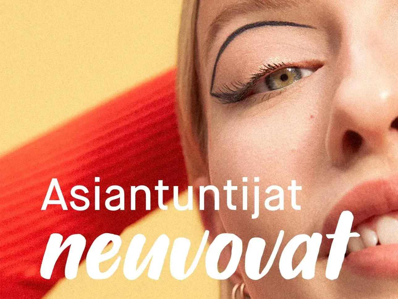 Henkilö, jolla on pitkät vaaleat hiukset ja punainen paita. Taustalla näkyy teksti "Asiantunteva neuvo".