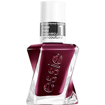 essie Gel Couture 370 model clicks